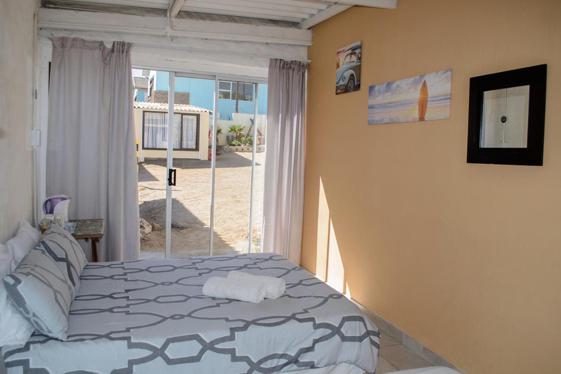 Element Riders Place Backpackers Lüderitz Екстериор снимка
