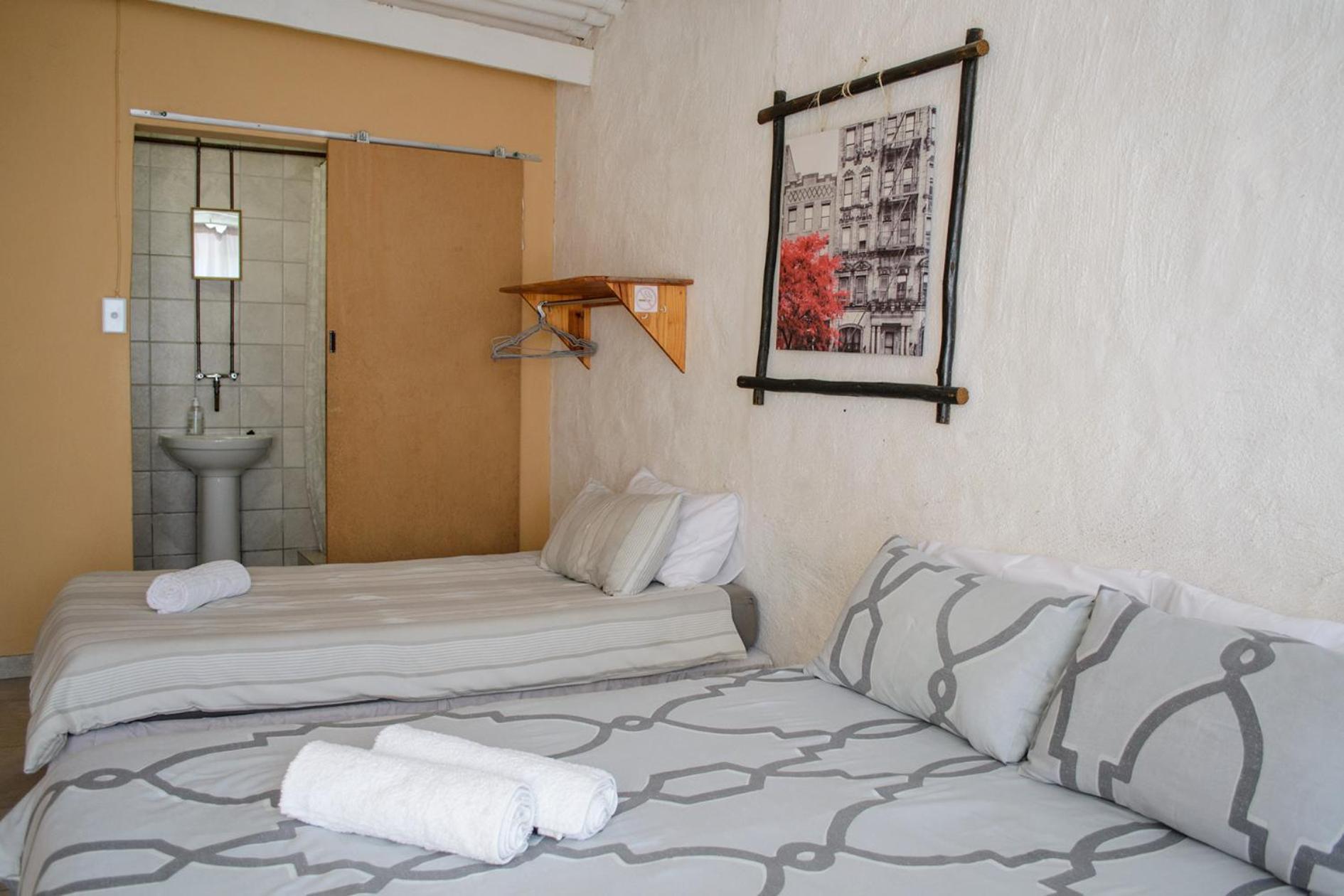 Element Riders Place Backpackers Lüderitz Екстериор снимка